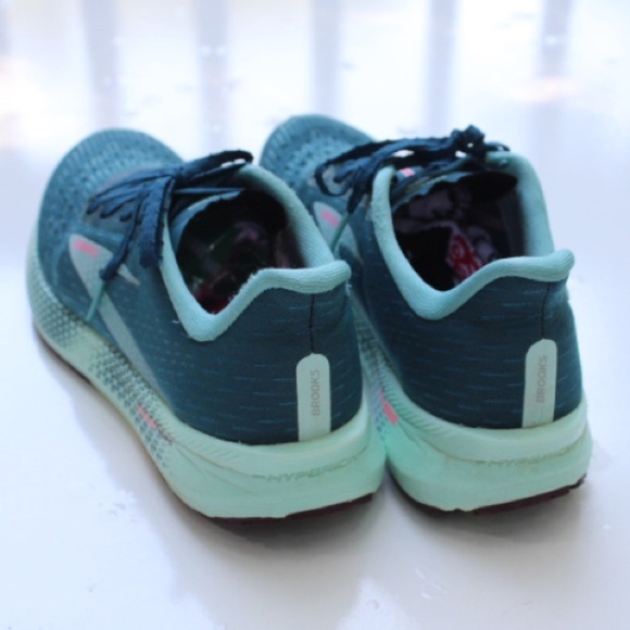Brooks Hyperion Tempo sneakers - Picture 9 of 14